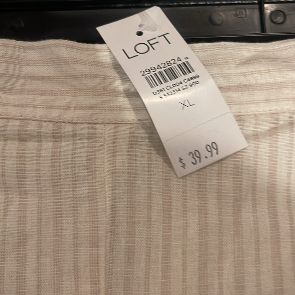 Loft Ruffle Shorts NWT - Picture 2 of 7